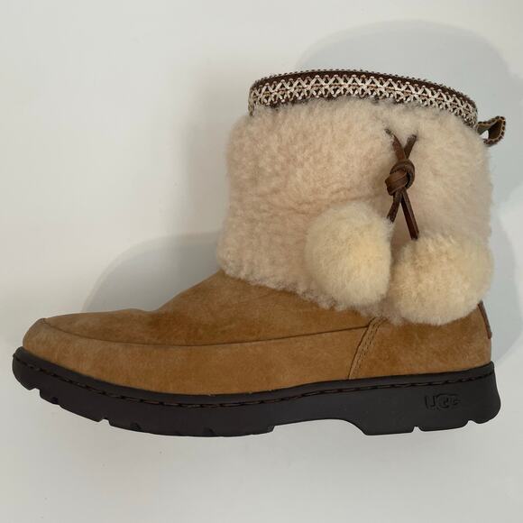 UGG Women's Brie Chestnut Fur Cuff Shearling Pom Pom Winter Boots Size 7 - Picture 8 of 13